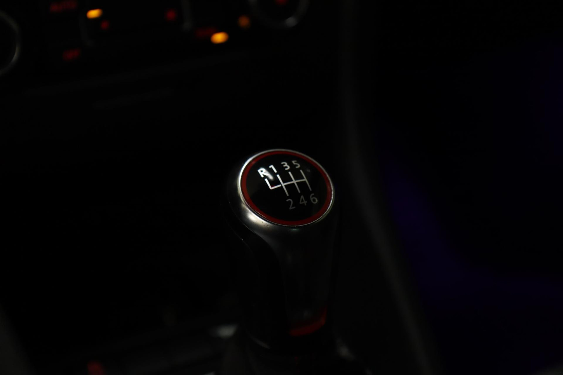 46671357-27.jpg