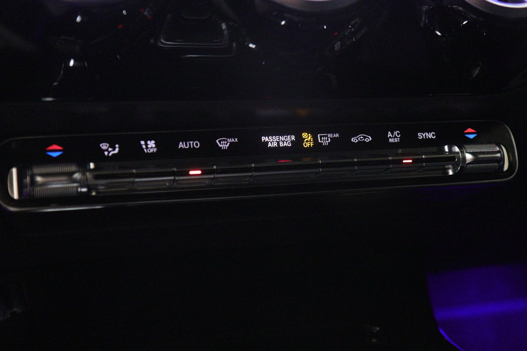 54481885-52.jpg